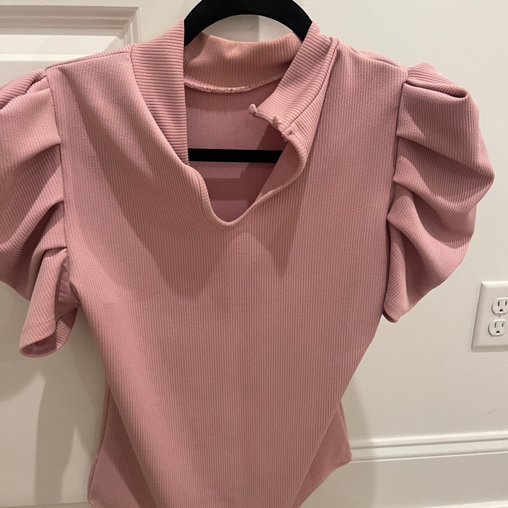 Pink top - Picture 2 of 4